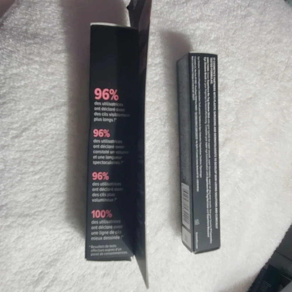 IT Cosmetics Superhero No-Tug Shadow Stick Silk Armor 0.05 oz/ and Black Mascara